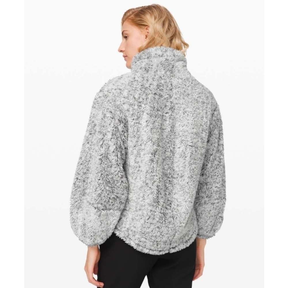 Lululemon Warmth Restore Sherpa Pullover Heathered White Size - M/L - Picture 3 of 16